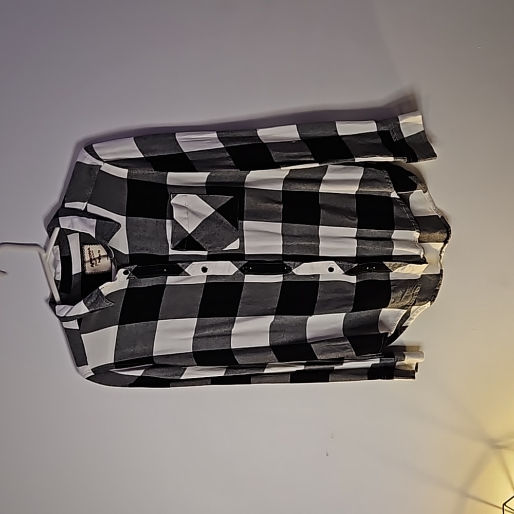 Arizona Jean Company Small Boyfriend Fit Flannel Black and White